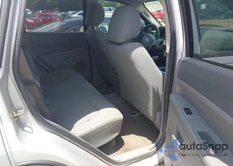 2005 Jeep Grand Cherokee Laredo from USA, damaged, VIN 1J4GR48K65C560378